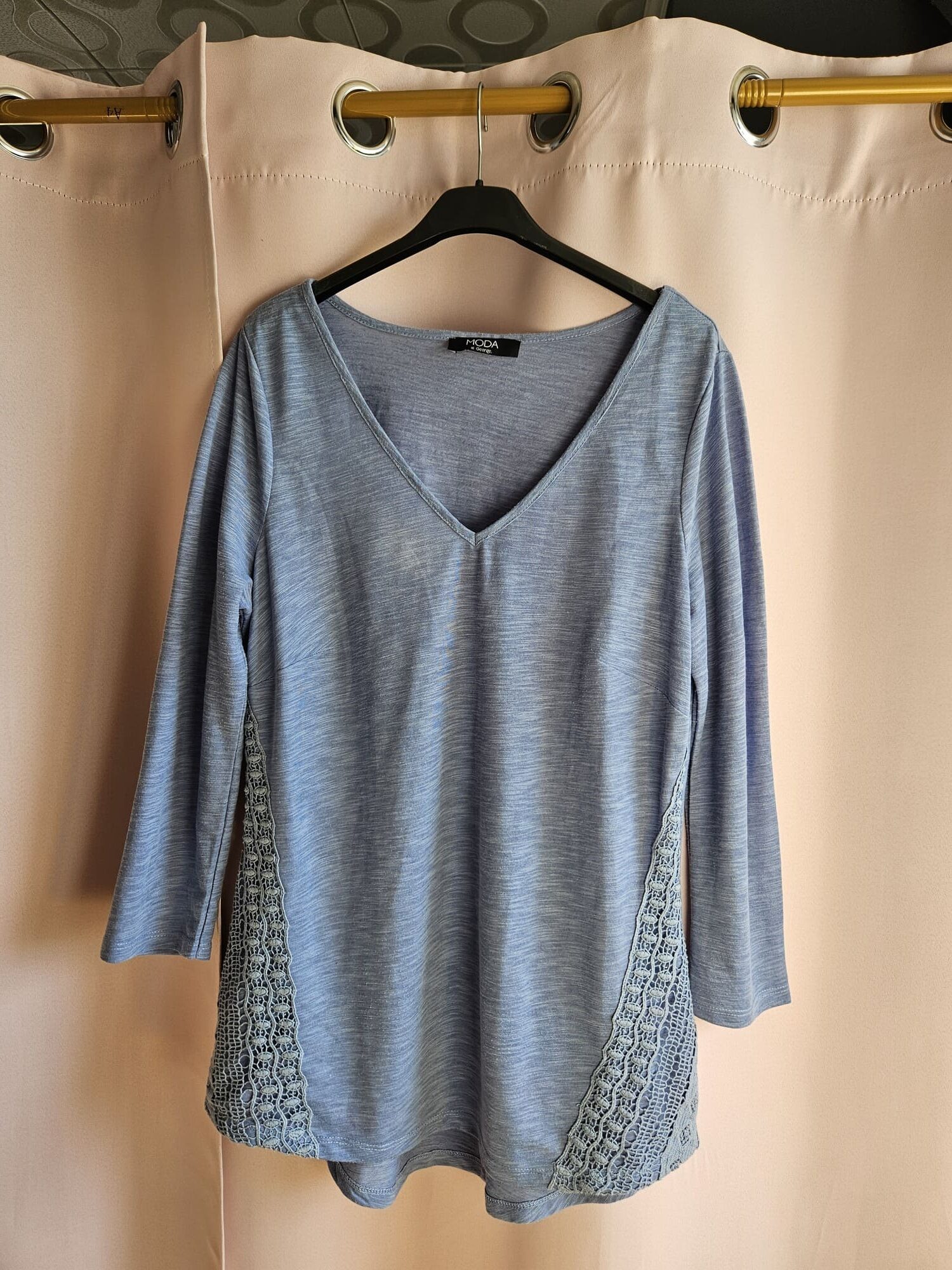 Niebieska tunika z koronkowymi detalami XL - obrazek 2