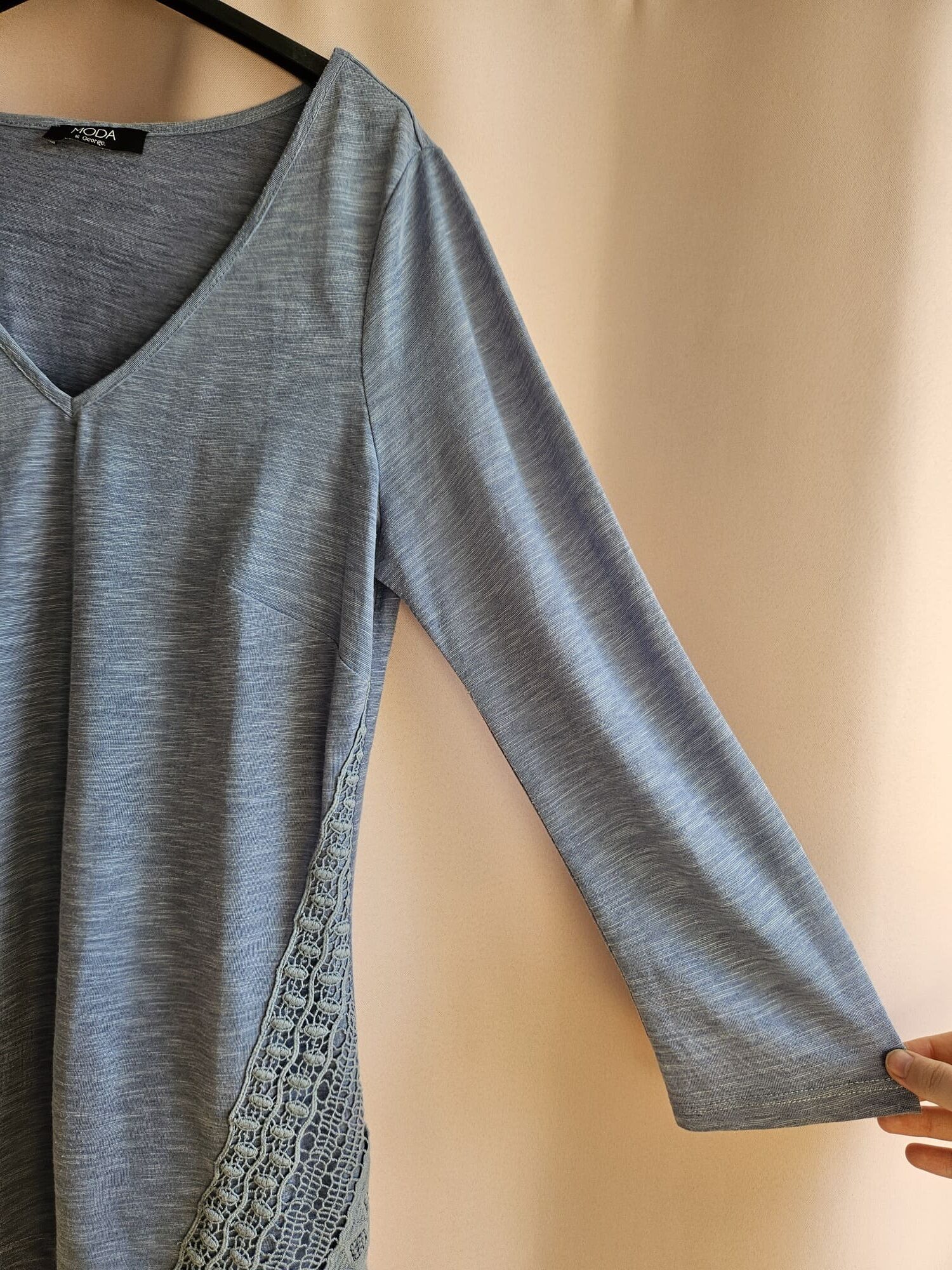 Niebieska tunika z koronkowymi detalami XL - obrazek 3